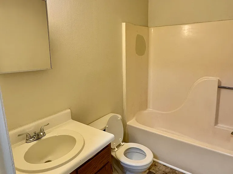 3211 Summer Pl #17 — Photo 8