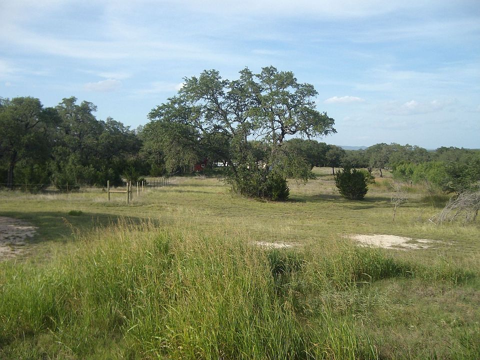 2nd image of 388 Oak Lawn Dr