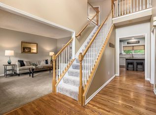 8073 Chateau Ln, Westerville, OH