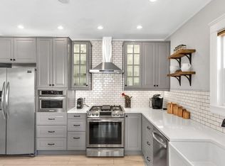10 Field St, Malden, MA 02148