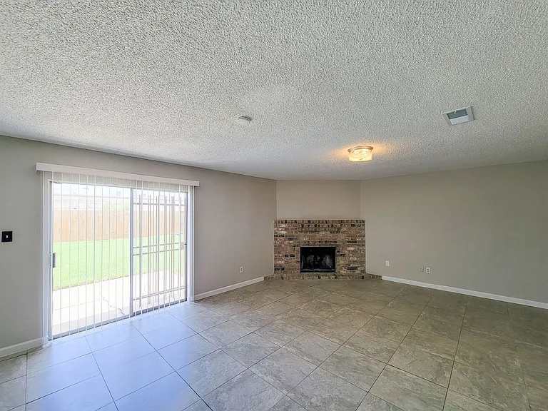 8530 Quail Burg Ln — Photo 5