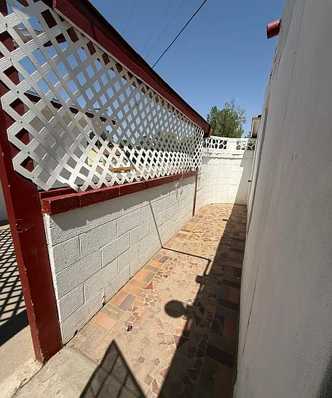 7401 N Loop Dr — Photo 11