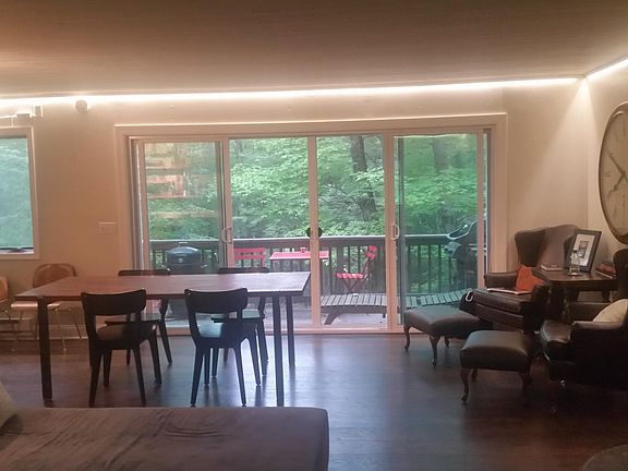 4th image of 169 Gunstock Ln