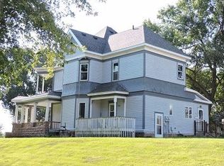 404 3rd St, Manning, IA 51455