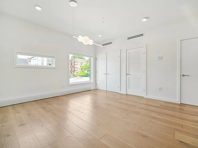 66B Henry Ave — Photo 16