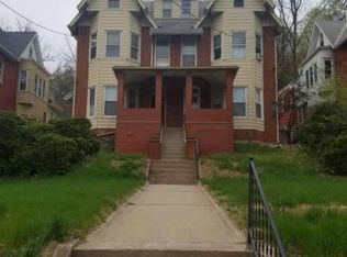 1607 Mineral Spring Rd, Reading, PA 19602