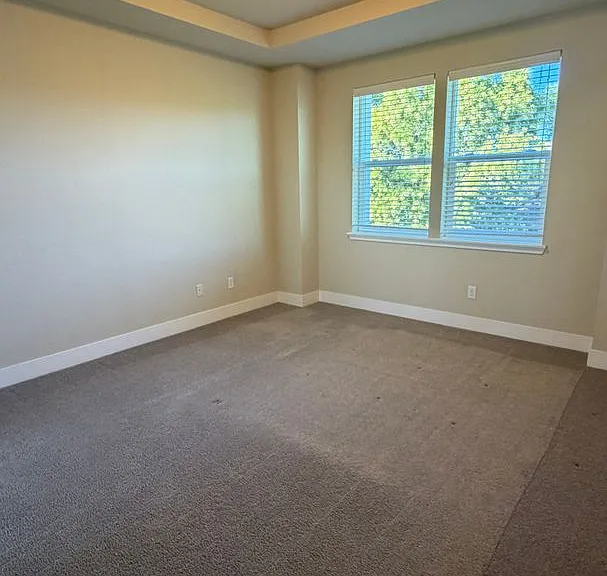 425 Kylie Ln — Photo 16