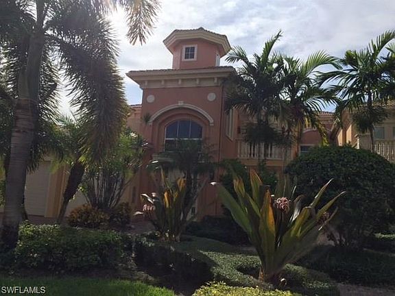 2nd image of 525 Avellino Isles Cir APT 33201