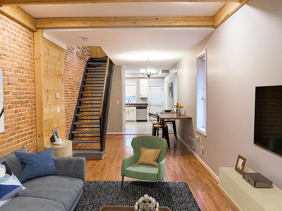 Living Room/Dining Room