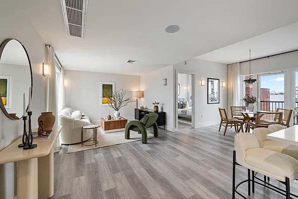 Rented by ERNY LLC | media 2