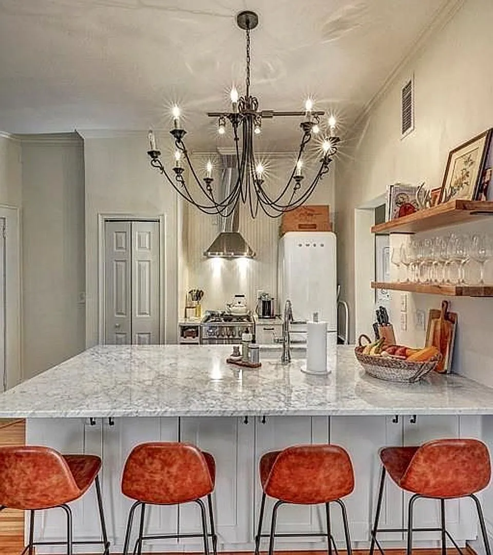 Beautifully Renovated 1bd/1ba Condo in Great Virginia Highlands Location!! — Photo 2