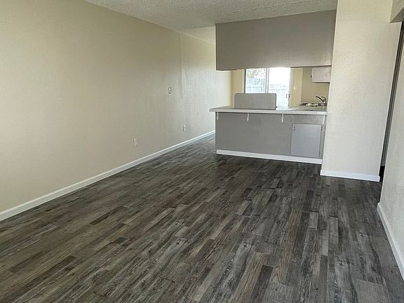 4th image of 15965 M St #2100