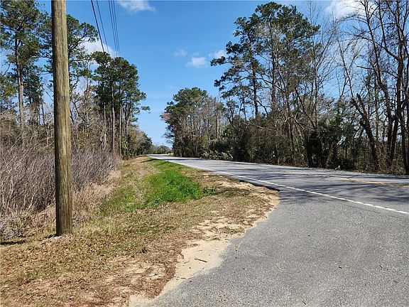 3rd image of 1012 Star Ranch Rd