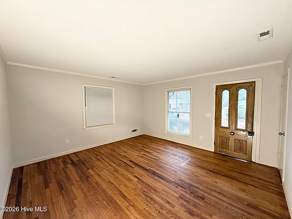 2nd image of 161 Willetts Drive