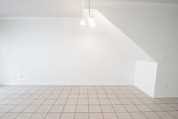 Building Photo - 15110 Leeward Dr #303