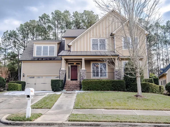 12043 Wicker Dr, Chapel Hill, NC 27517