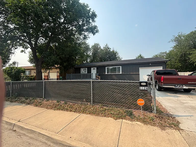 1126 Maxwell St — Photo 4