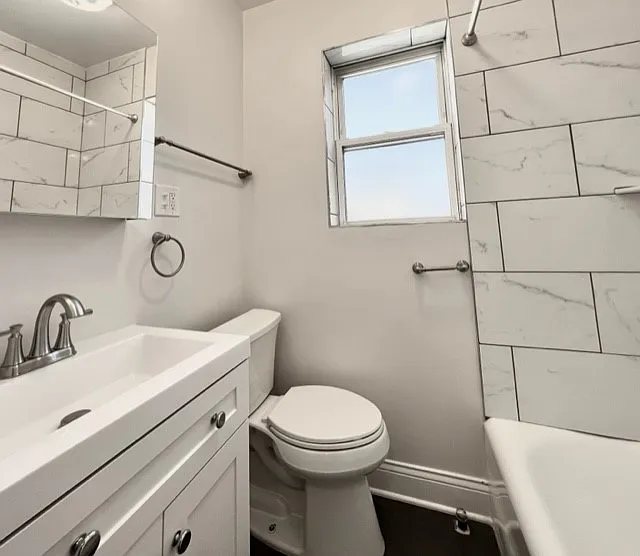 1257 West Lunt Ave — Photo 7