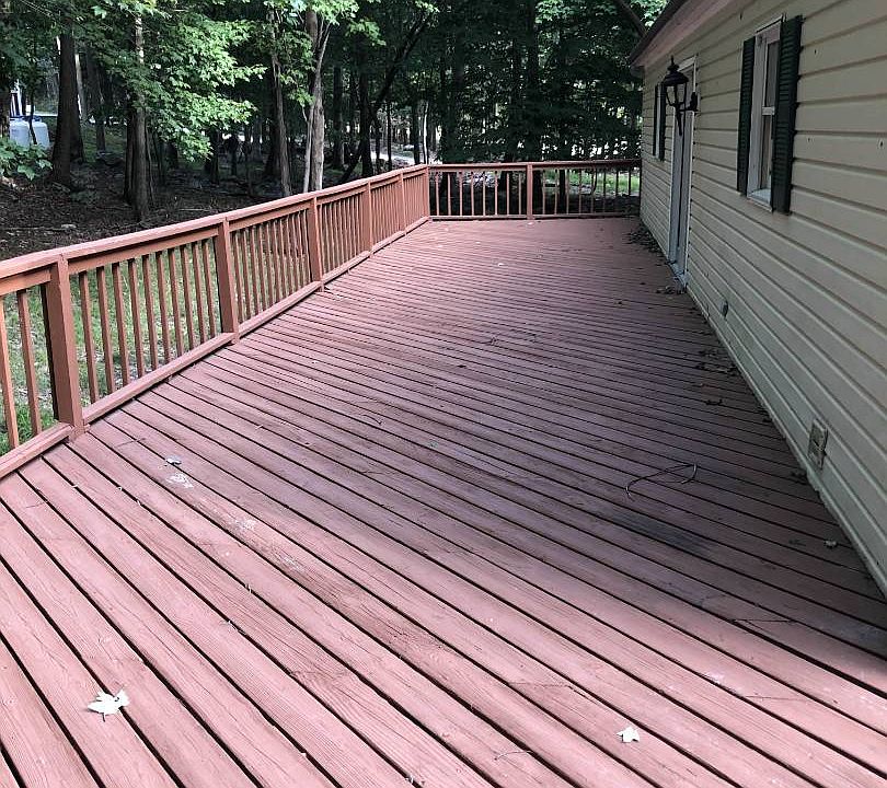 2nd image of 699 Cove Ln
