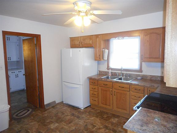 5th image of 1106 Locust St