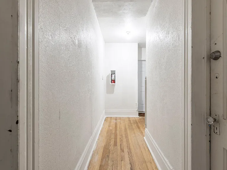 3223 6th Ave #1 — Photo 15