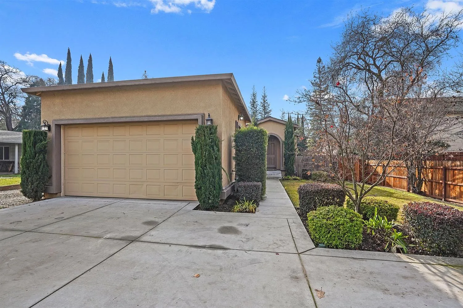 5000 Cypress Ave photo 1
