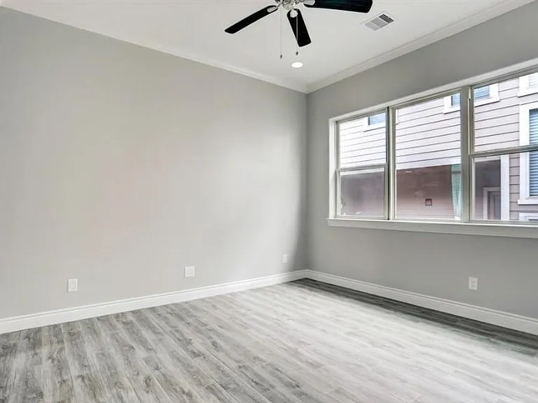 8907 Spring Knoll Forest Dr — Photo 18