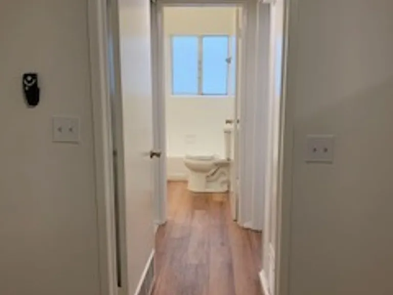Villa Monica Apts. — Photo 15