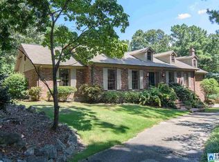 33 Indian Forest Trl, Indian Springs, AL 35124