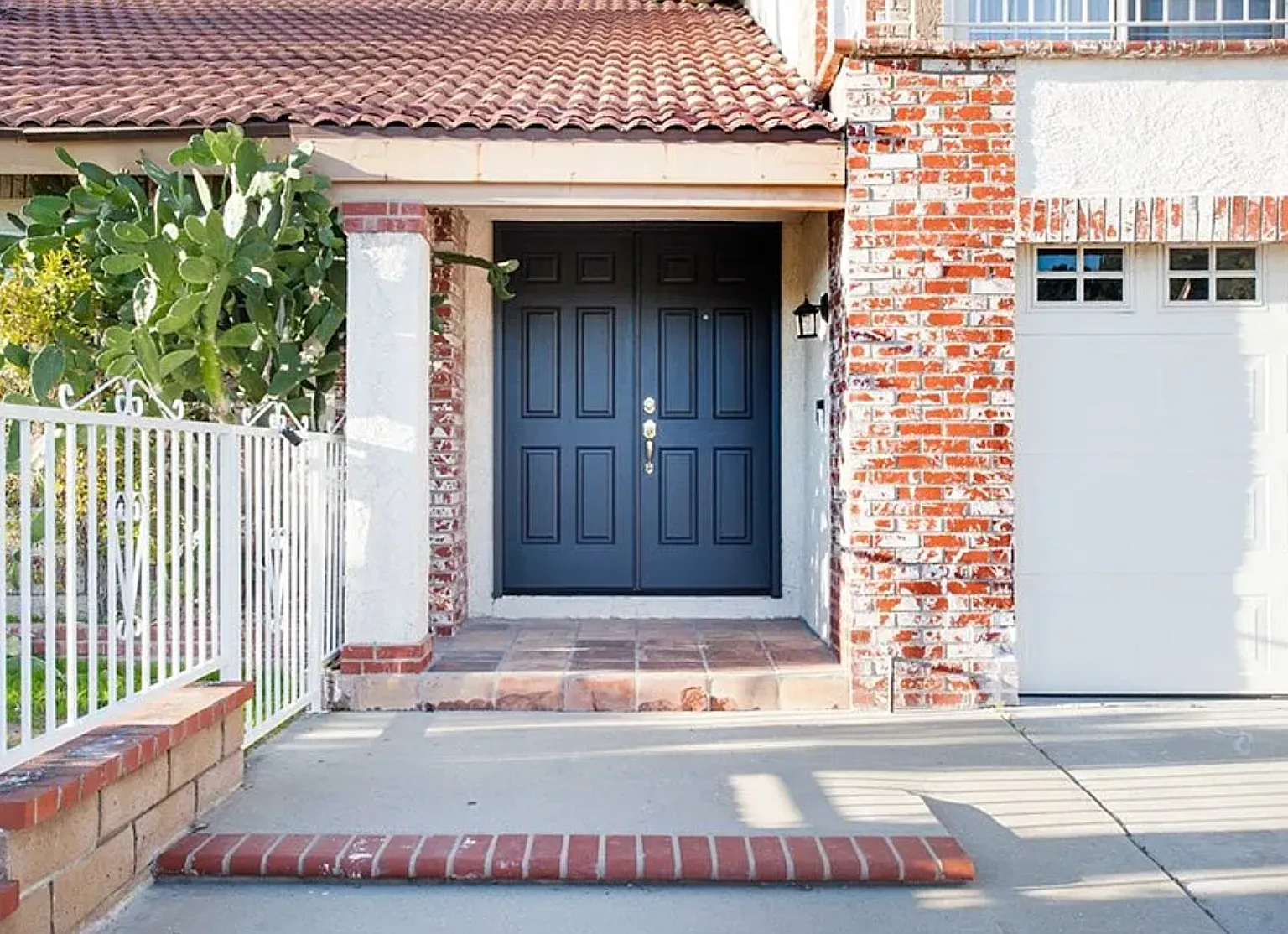 4 bed, 2324 sqft, $4,200 — Photo 2