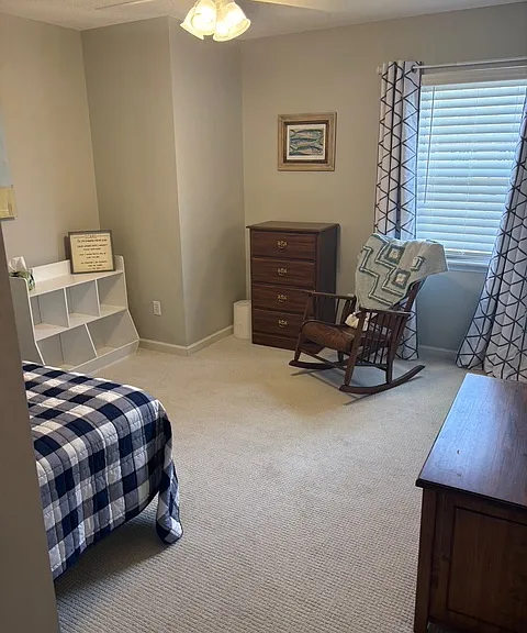 Guest bedroom #1