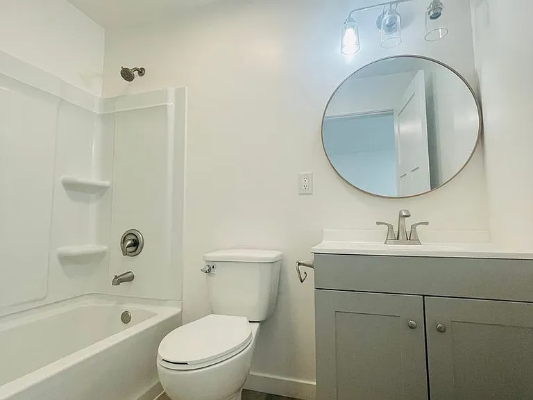 2938-2948 Lexington Dr — Photo 12