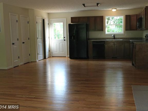 3rd image of 64 White Tail Ln