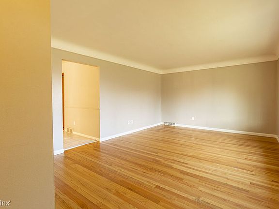 4th image of 11449 Rockland