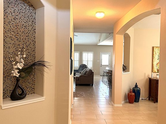 5th image of 119 Date Palm Dr