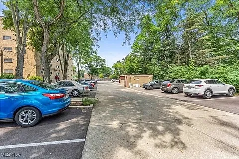 115 S Rocky River Dr #306 — Photo 4