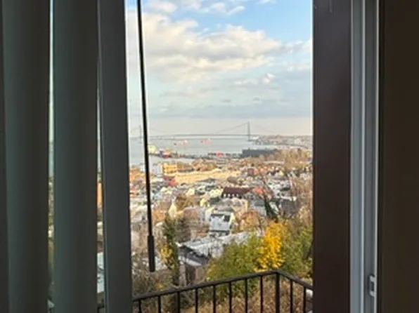 39 Tompkins Circle image 7 of 17