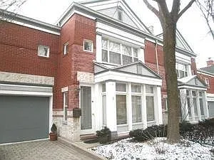 8 Manchester Ln photo 1