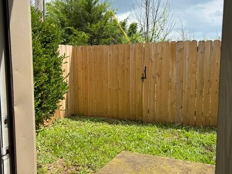 2202 W Jonquil Ln — Photo 22