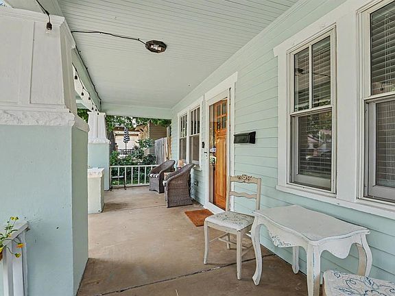 4th image of 511 NW 25th St