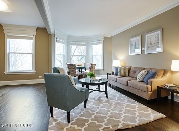 3rd image of 2444 N Greenview Ave #2