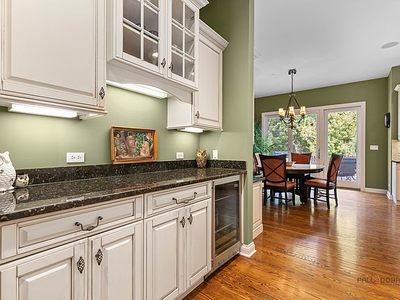 5th image of 4979 Wild Rose Ln