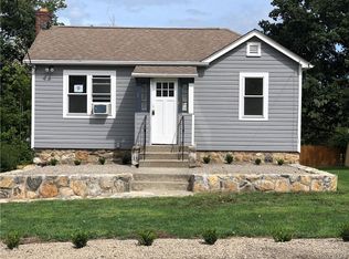 8 Cedar Rd, Mahopac, NY 10541