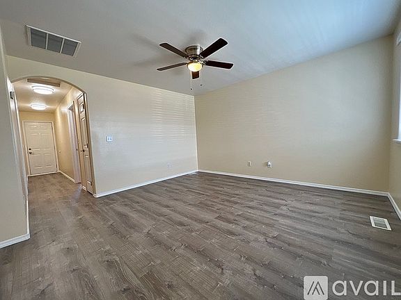 3rd image of 1298 NE Rockridge St #1298