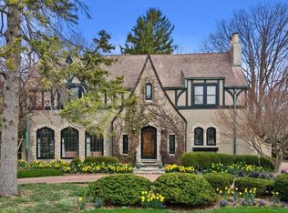 312 N Vincennes Cir, Racine, WI 53402