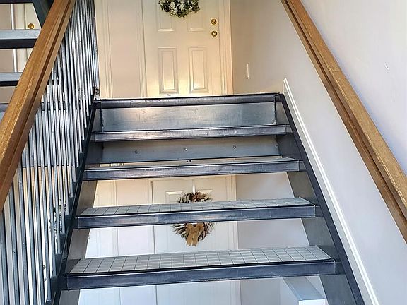 3rd image of 153 Palisades Pointe #4