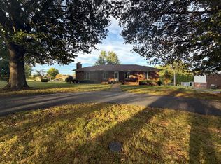 4854 Smallhouse Rd, Bowling Green, KY 42104