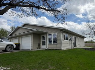 214 E Shaw St, Osceola, IA 50213