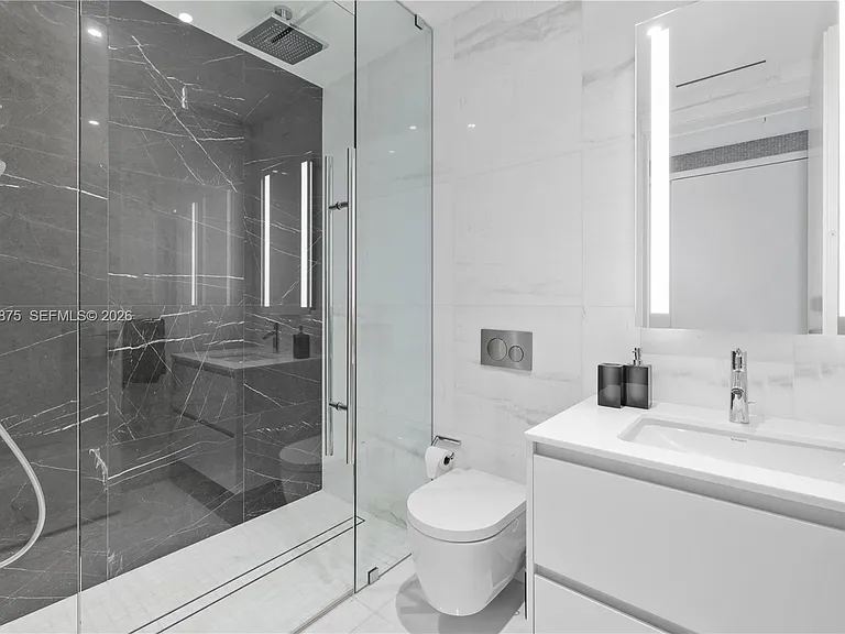 300 Biscayne Boulevard Way #3104 — Photo 34
