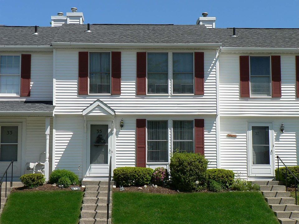 1st image of 35 Liberty Ln #316
